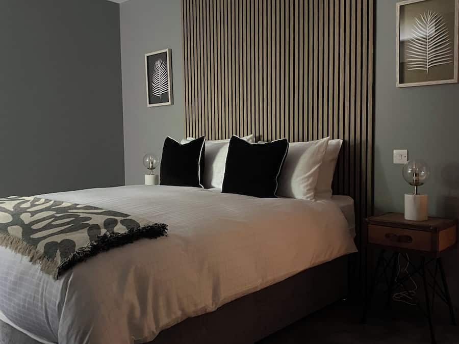 Deluxe Double Room | Desk, iron/ironing board, free WiFi