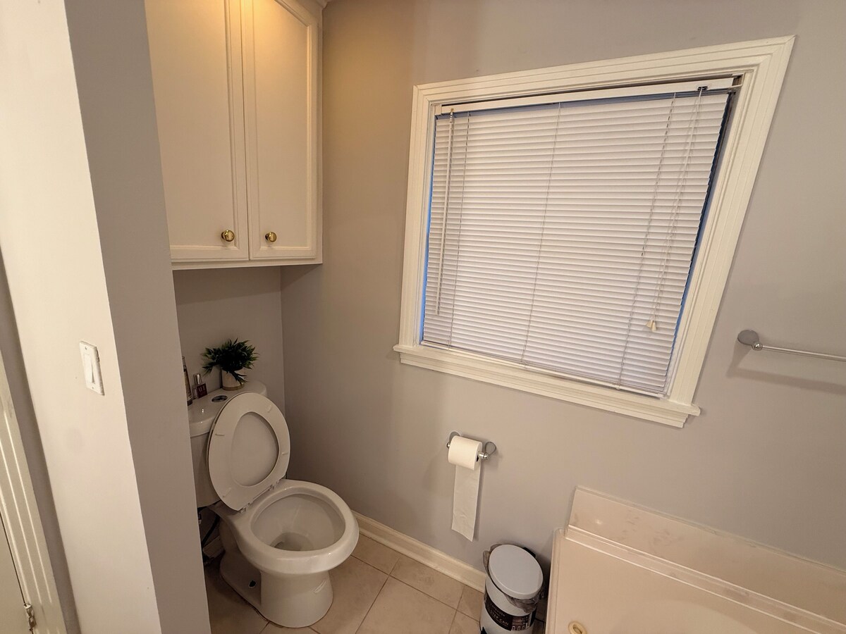 Photo 9 of Charming 3-bedroom house in the medical center close to NRG