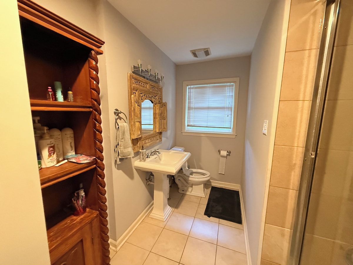 Photo 21 of Charming 3-bedroom house in the medical center close to NRG