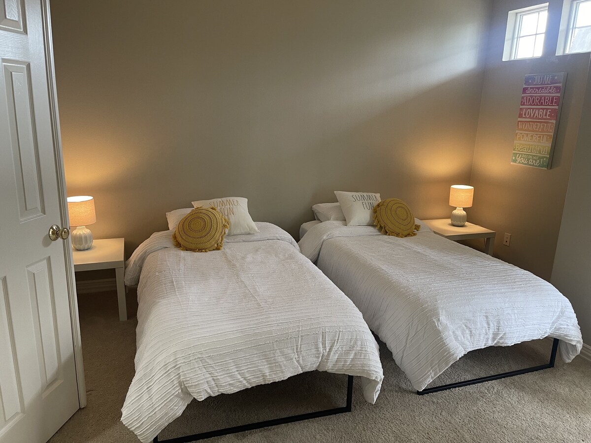 Photo 6 of Charming 3-bedroom house in the medical center close to NRG