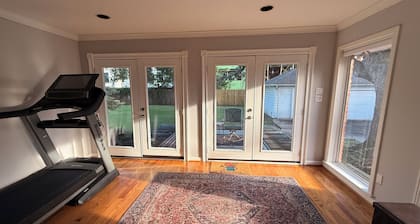 Charming 3-bedroom house in the medical center close to NRG