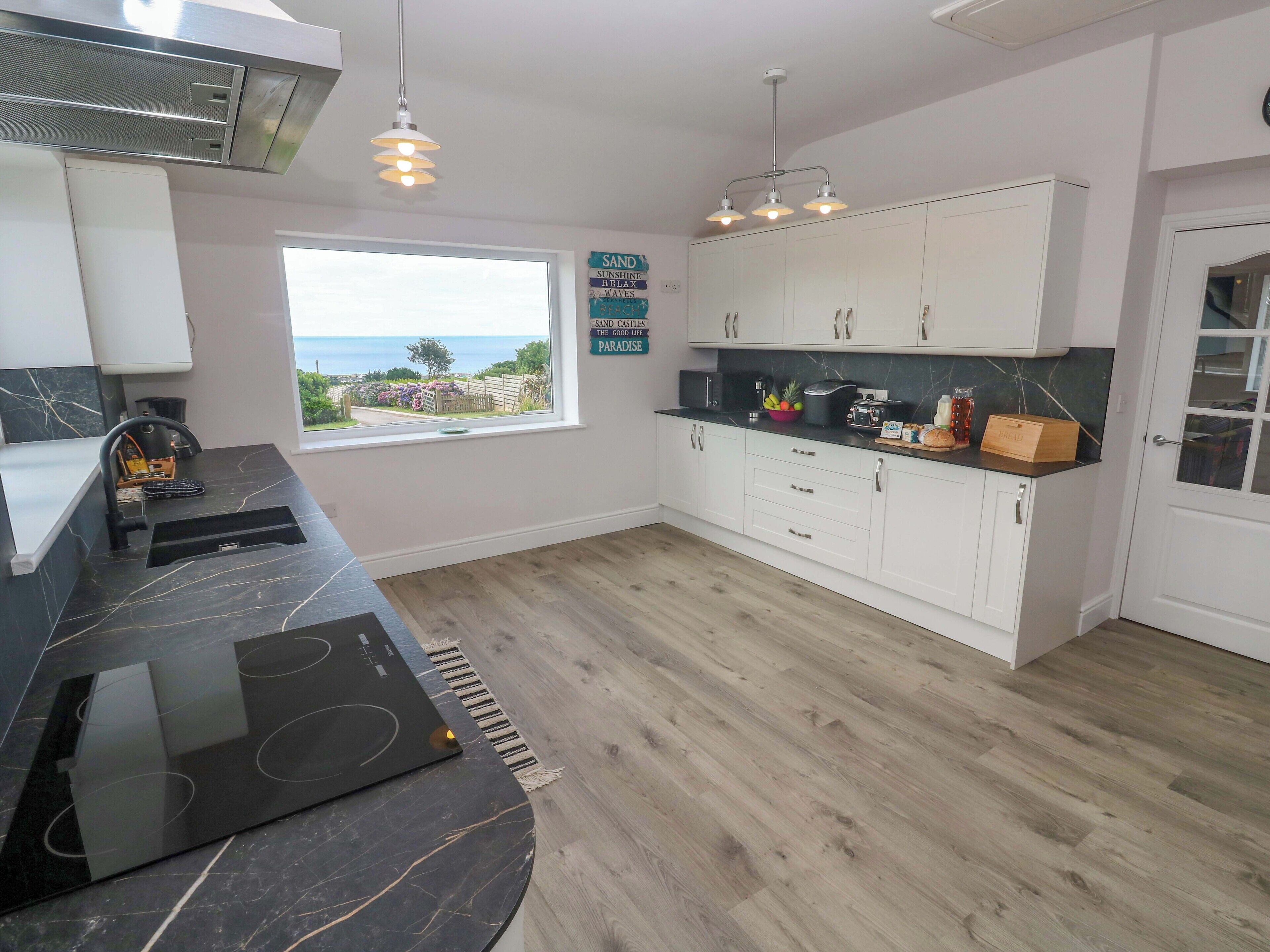 Dishwasher, cookware/dishes/utensils