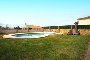 Piscina externa sazonal