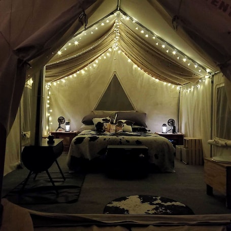 1 bedroom, bed sheets. "Billy The Kid" Glamp Tent