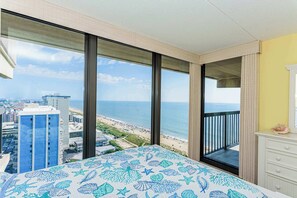 4 chambres, fer et planche à repasser, Wi-Fi, draps fournis