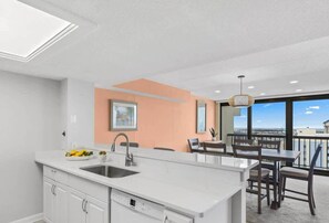 Fridge, microwave, oven, stovetop - Sea Watch- Penthouse, Oceanfront 4 BR, two floors (Ocean City)