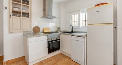 Casa Mercedes in the Vega de Granada with private terrace, private garden, and balcony