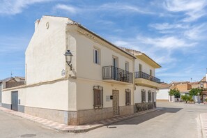 Exterior - Entire House for 8 Andalusian Patio Lorquian Route Near Granada (Valderrubio)