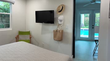 1 bedroom, iron/ironing board, WiFi (free), bed sheets