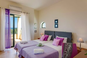 4 slaapkamers, een strijkplank/strijkijzer, wifi, beddengoed
