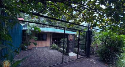 Casita happy feet and tours corcovado - Family Room with Garden View