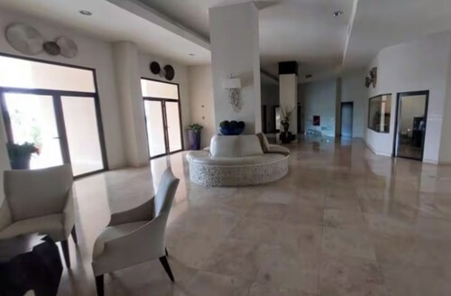 Large Oceanview 4 bedroom condo in beautiful Vista Mar - 10 mins from Coronado