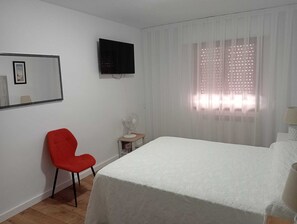 3 sovrum, strykjärn/strykbräda, internet och sängkläder