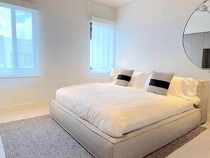 1 bedroom, iron/ironing board, travel cot, free WiFi