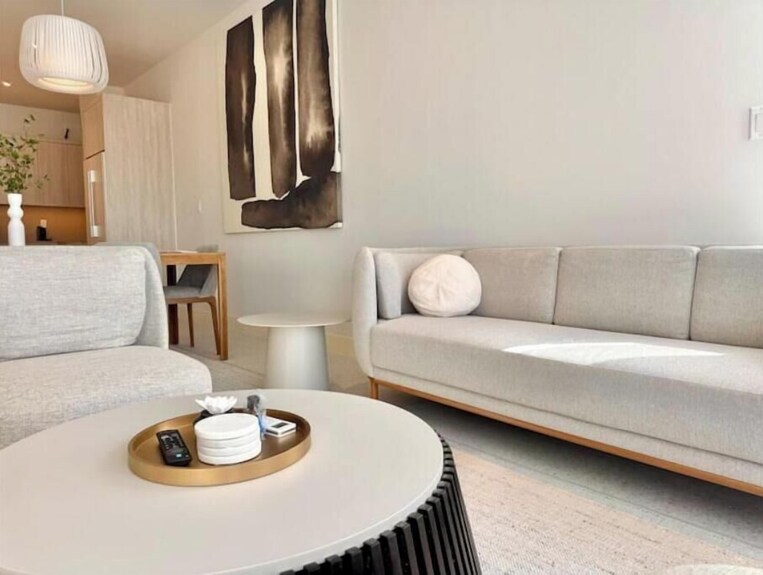 New Luxury 3bd - Gated - Pool Beach And Gym Access - Up To 6 People - Quiet Area - Nasáu