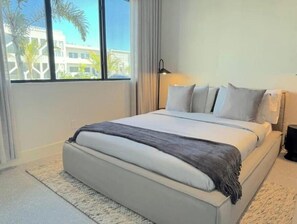 3 bedrooms, iron/ironing board, travel crib, free WiFi