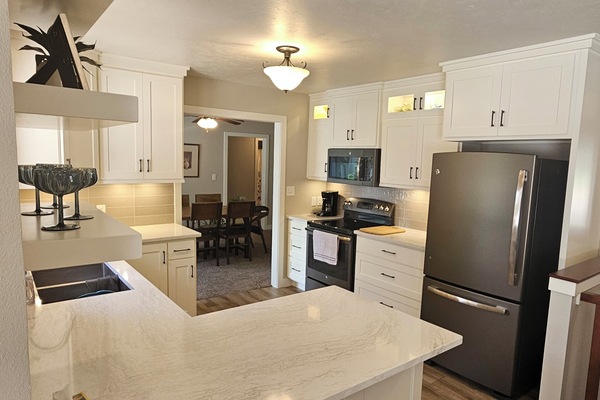 Microones, forn, placa de cuina i rentaplats