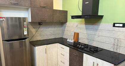 Cliff Niyara 5min drive to Beach and Cliff 2-bedroom house with AC in Varkala