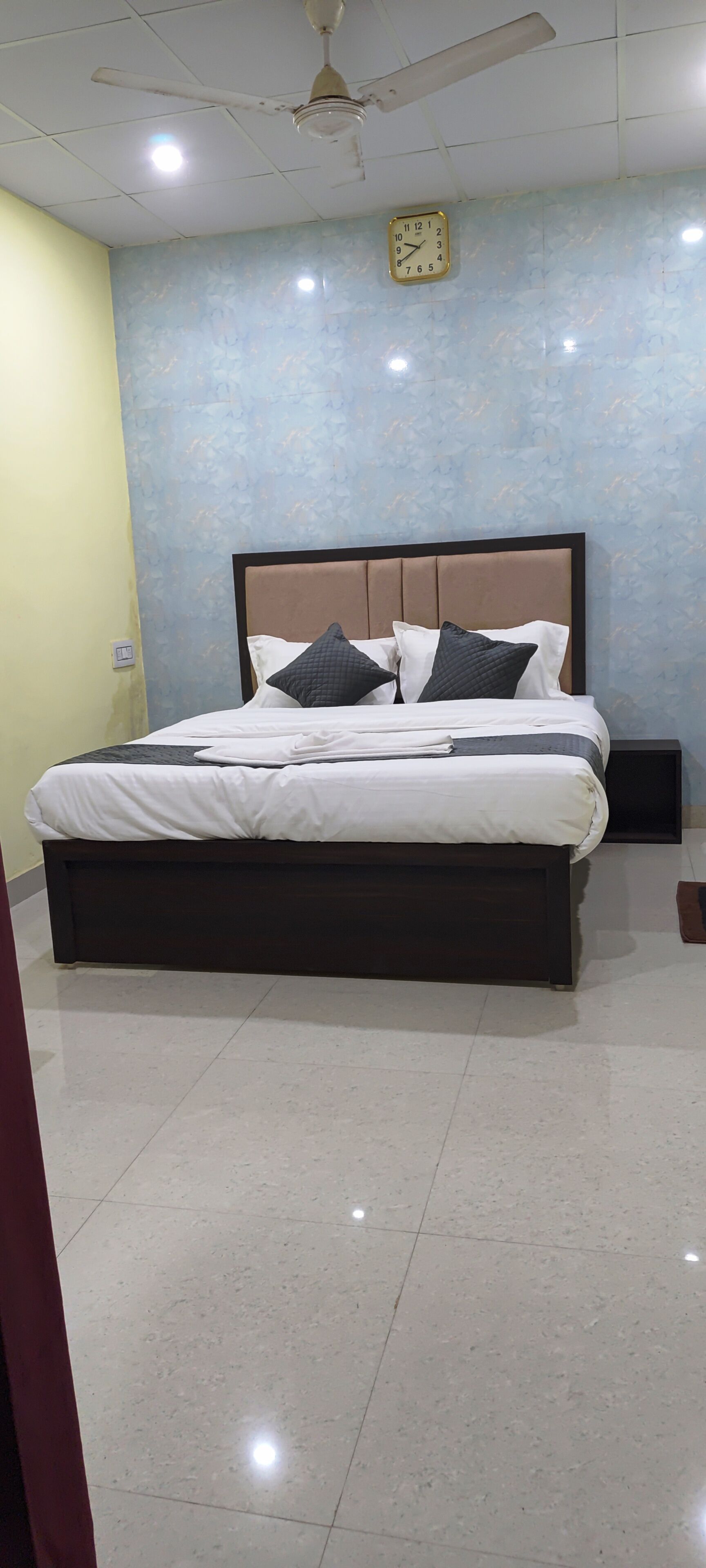 Escritorio y wifi gratis 