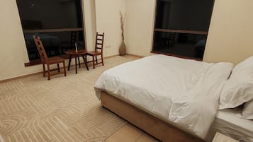 4 bedrooms, WiFi, bed sheets