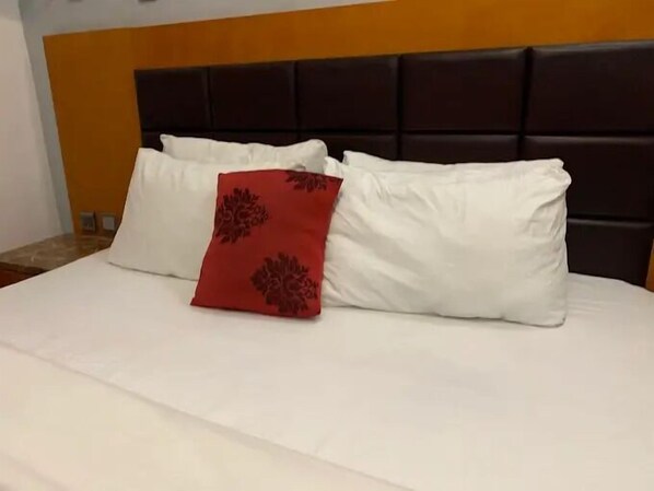 Deluxe Room, Balcony, City View