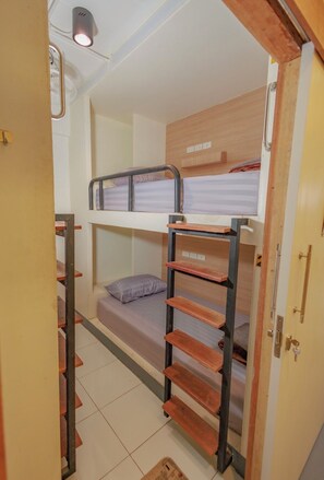 Shared Dormitory with Air Conditioning, Shared Bathroom