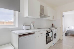 Fridge, oven, stovetop, toaster