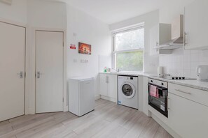 Fridge, oven, stovetop, toaster