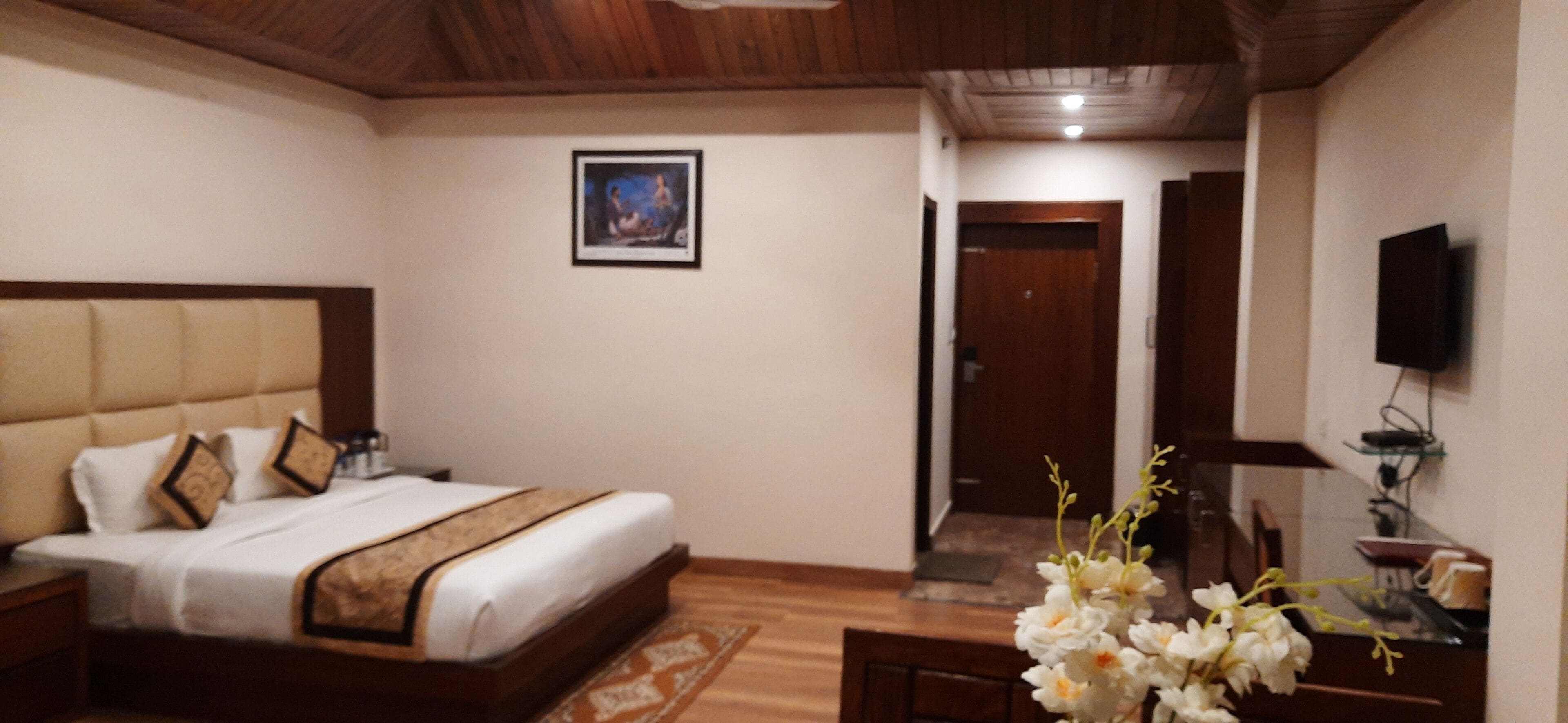 9 室のベッドルーム、アイロン / アイロン台、WiFi、ベッドシーツ