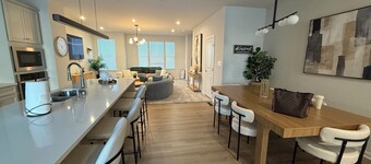 J cornerstone Modern House Charming 3 room townhome in delightful Fredericksburg