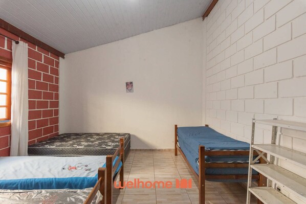 4 quartos, Wi-Fi, roupa de cama