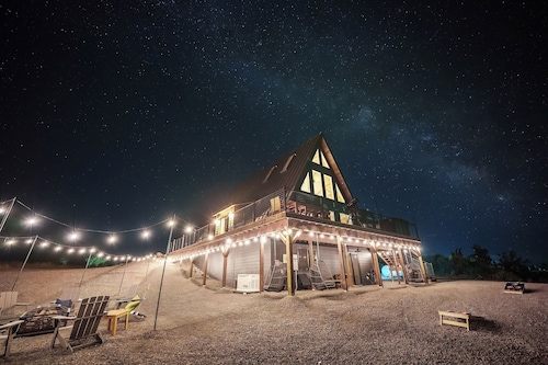PNW AFrame|Hottub|Mtn&LakeViews|Game Room|Theatre|