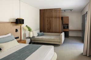1 bedroom, in-room safe, iron/ironing board, free WiFi