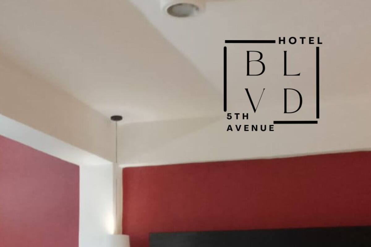 Family Quadruple Room, City View | Wi-fi percuma, dihias secara berasingan, cadar katil 