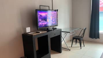 Superior Room, City View | Individually decorated, free WiFi, bed sheets