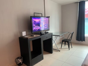 Superior-Zimmer, Stadtblick | Individuell dekoriert, kostenloses WLAN, Bettwäsche