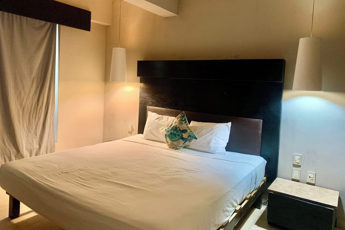 Individually decorated, free WiFi, bed sheets