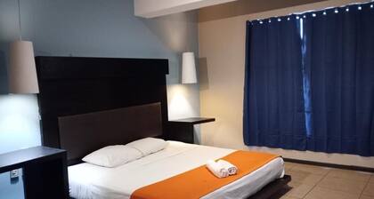 5th Avenue Room By BLVD