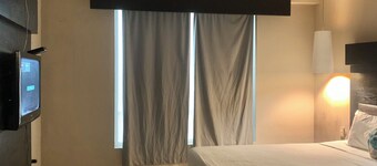 5th Avenue Room By BLVD 