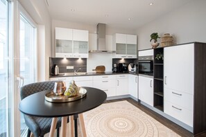 Fridge, microwave, oven, stovetop - Your exclusive penthouse in a perfect location - pure luxury and relaxation with its own (Norderney)