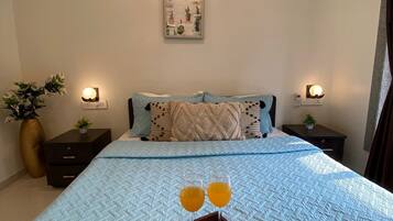 3 bedrooms, bed sheets