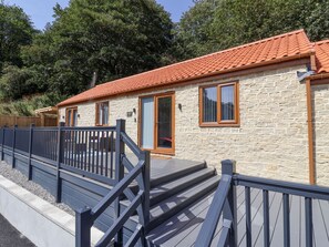 Exterior - Woodside (Scarborough)