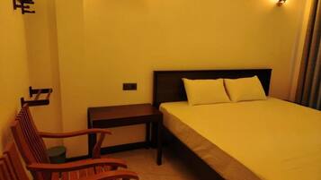 1 chambre, fer et planche Ă repasser, draps fournis