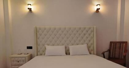 TOPAZ SUITE