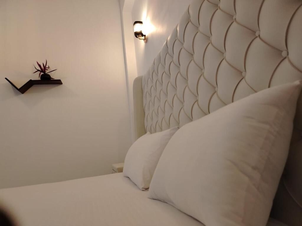 1 chambre, fer et planche à repasser, draps fournis