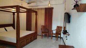 1 bedroom, iron/ironing board, bed sheets