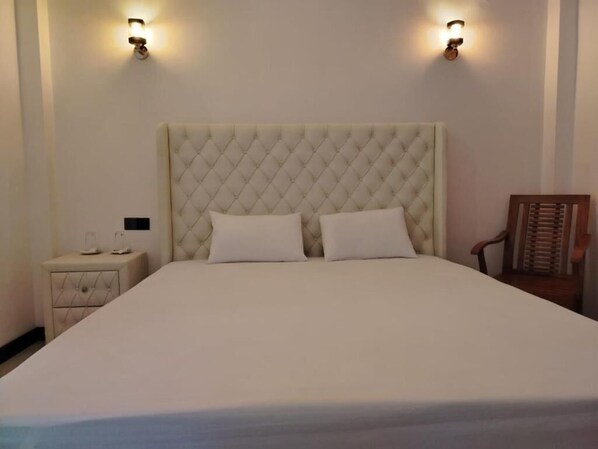 1 bedroom, iron/ironing board, bed sheets