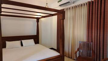 1 Schlafzimmer, Bügeleisen/Bügelbrett, Bettwäsche