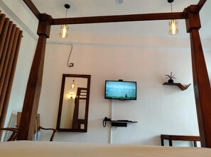1 bedroom, iron/ironing board, bed sheets