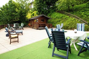 Outdoor dining - Vacation apartment An der Lenne (Schmallenberg)